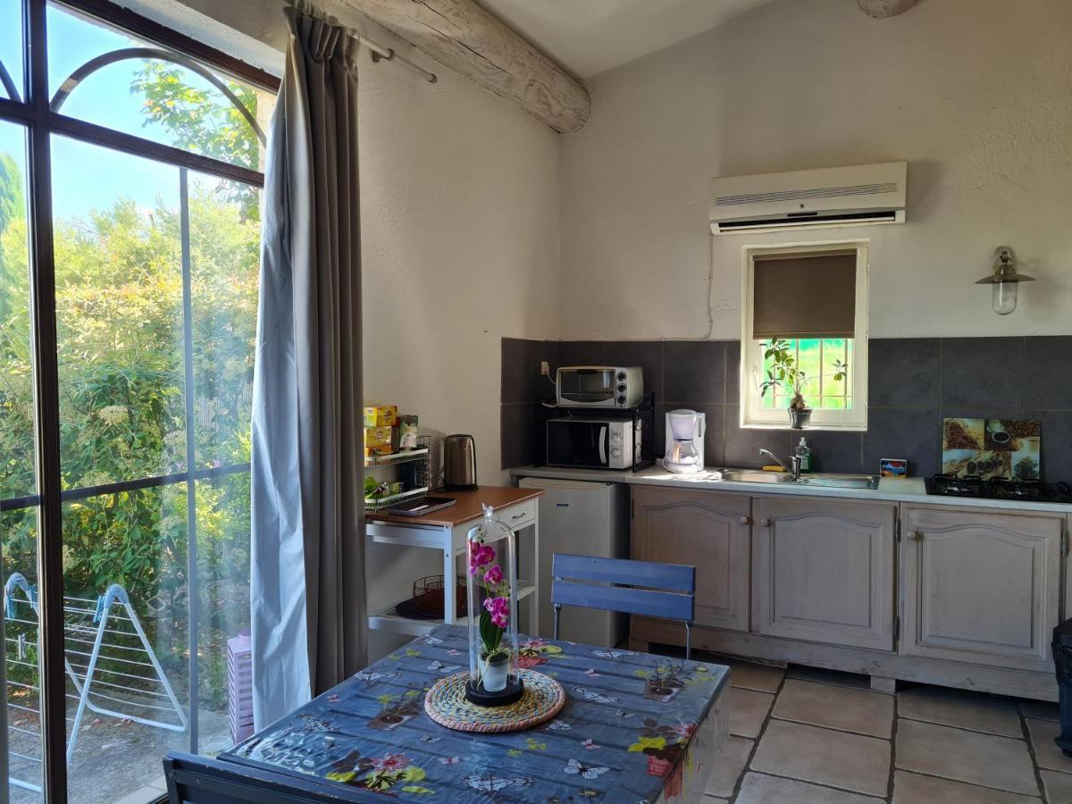 Domaine La Condamine Crillon Le Brave Hotel Екстериор снимка